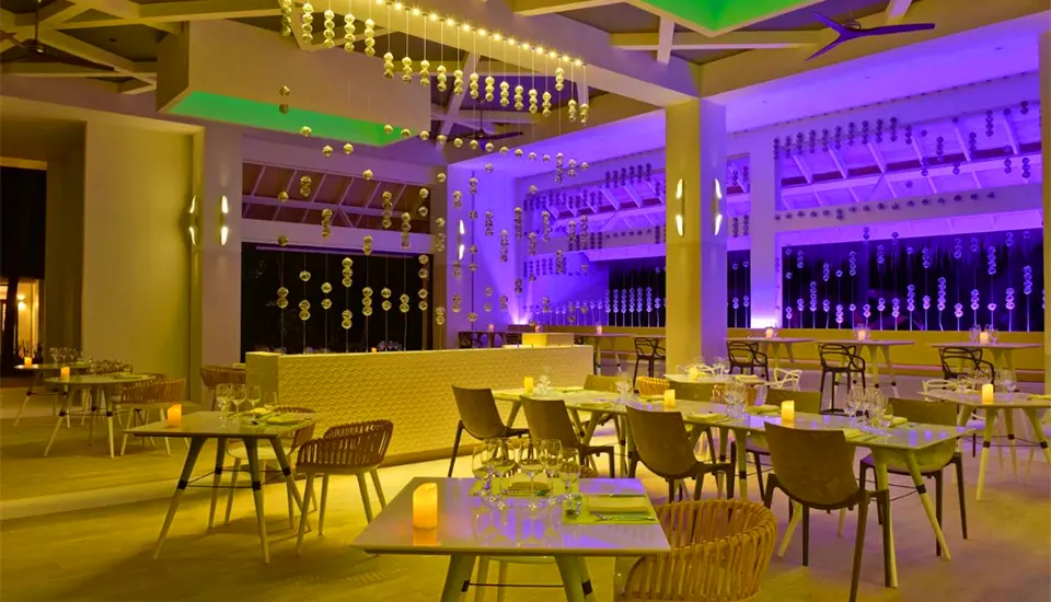 هتل کاندیمای مالدیو